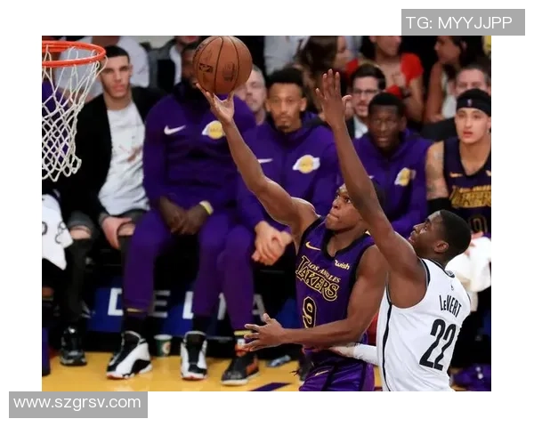 湖人与篮网激战12月19日NBA常规赛谁能在这场对决中笑到最后