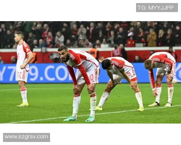 1-1,德甲第3遭德甲第10逼平,霍勒侧身腾空斩救主,10人多特2连胜完结 1-1,德甲第3遭德甲第10逼平,霍勒侧身腾空斩救主,10人多特2连胜完结