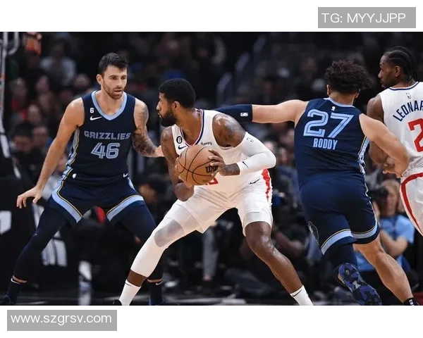 快船9换1乔治! 小里:其时世上没人会回绝那笔买卖 除非有水晶球 快船9换1乔治! 小里:其时世上没人会回绝那笔买卖 除非有水晶球